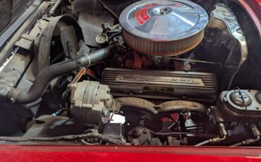 Chevy-corvette-1966-red