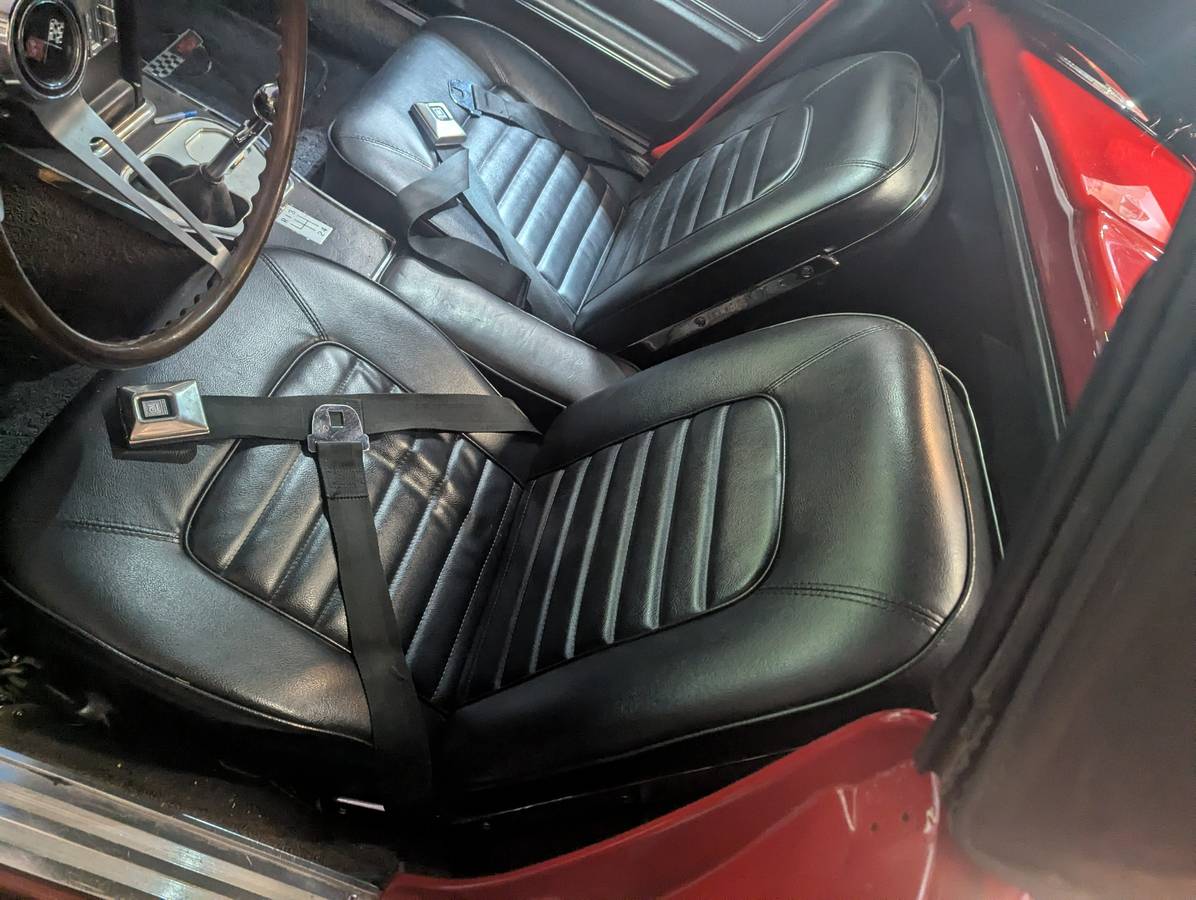 Chevy-corvette-1966-red-5
