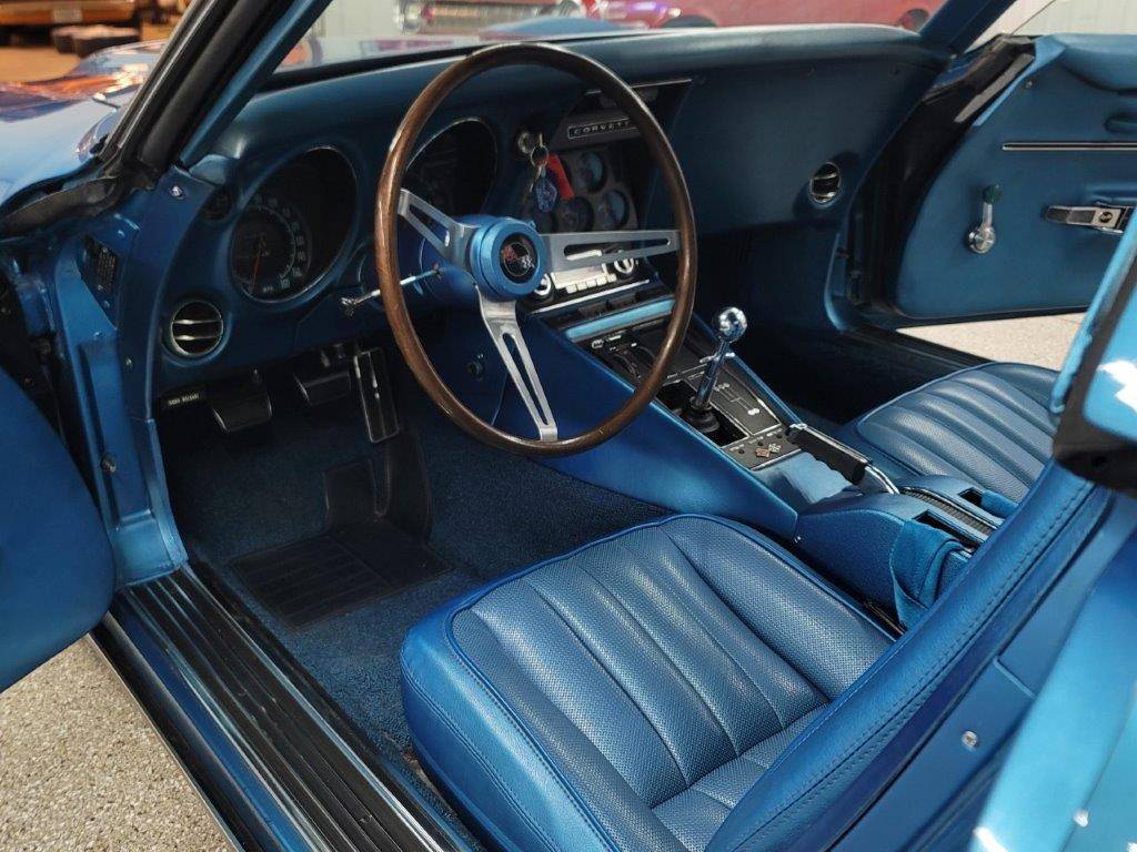 Chevy-corvette-1968-blue-1
