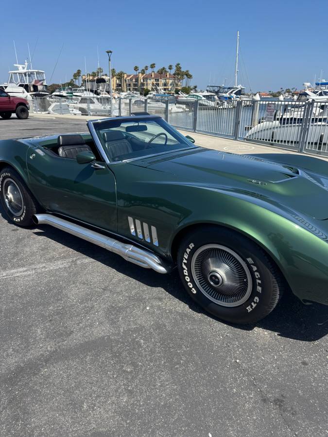 Chevy-corvette-1968-green-6