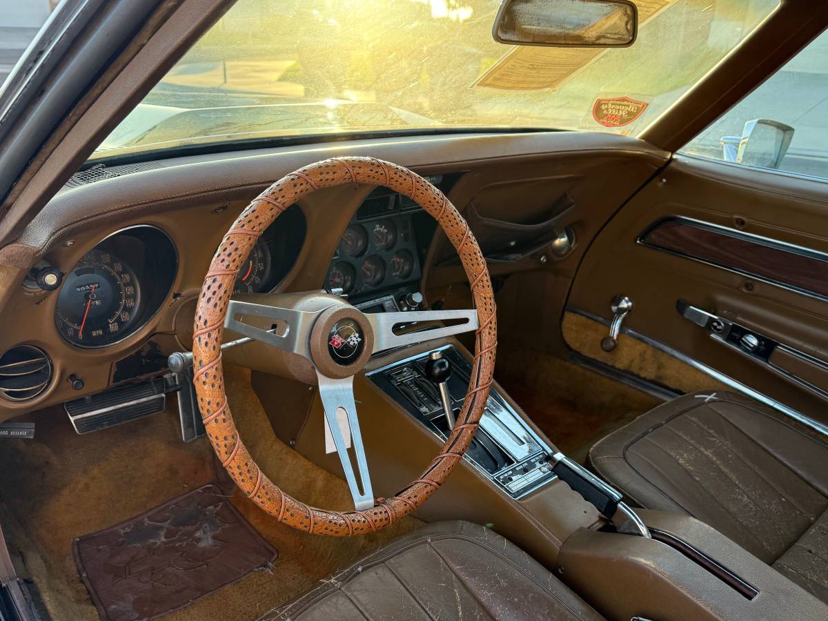 Chevy-corvette-1971-8