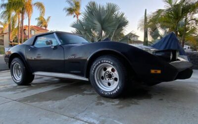 Chevy corvette 1975