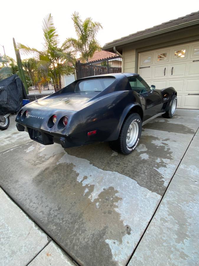 Chevy-corvette-1975-7
