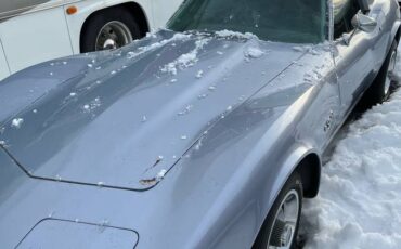 Chevy-corvette-1975-silver
