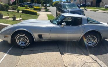 Chevy-corvette-1980-silver-4