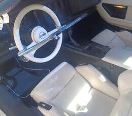 Chevy-corvette-1988-white-3