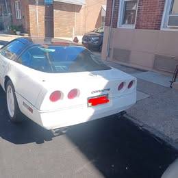 Chevy-corvette-1988-white-5