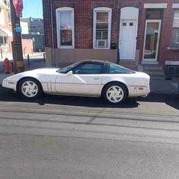 Chevy-corvette-1988-white-6