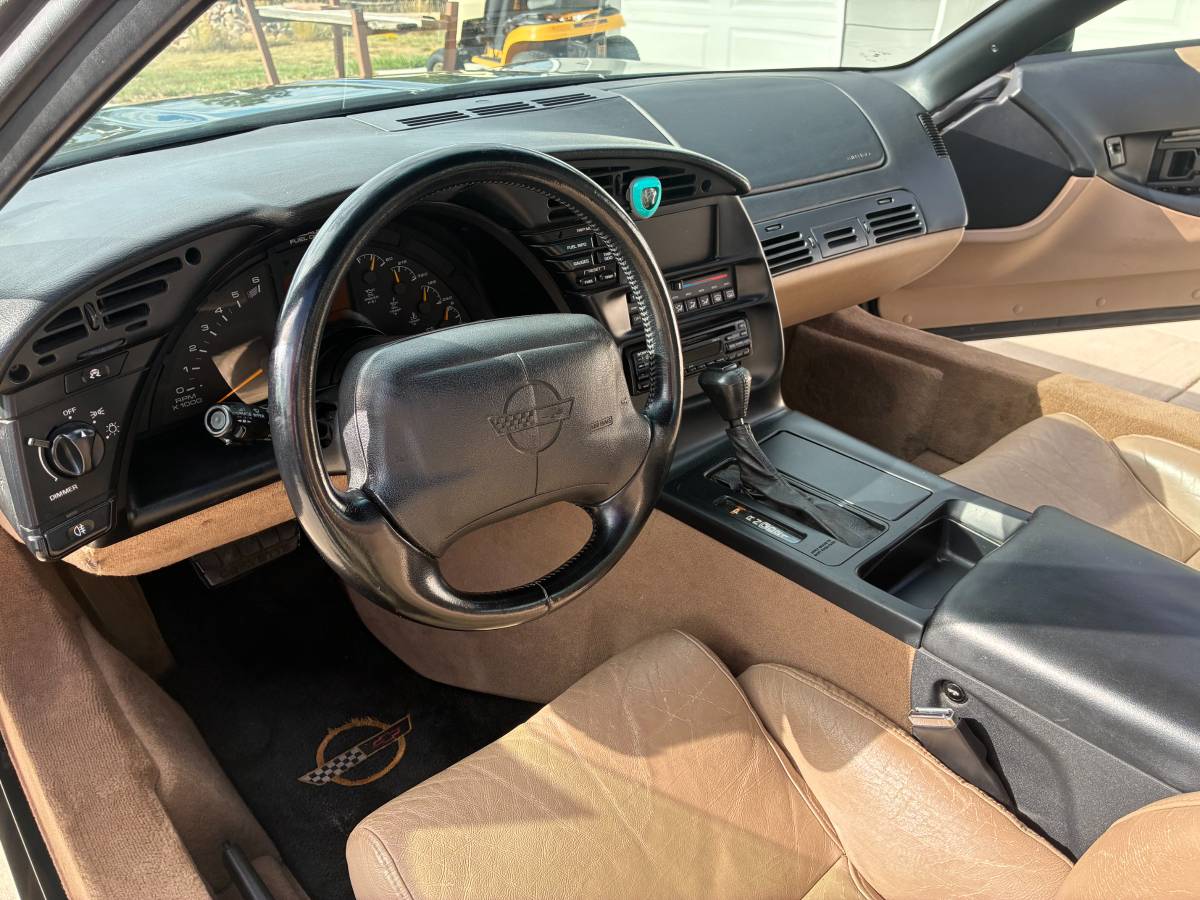 Chevy-corvette-1994-9