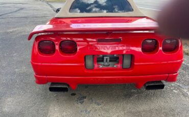 Chevy-corvette-1996-red