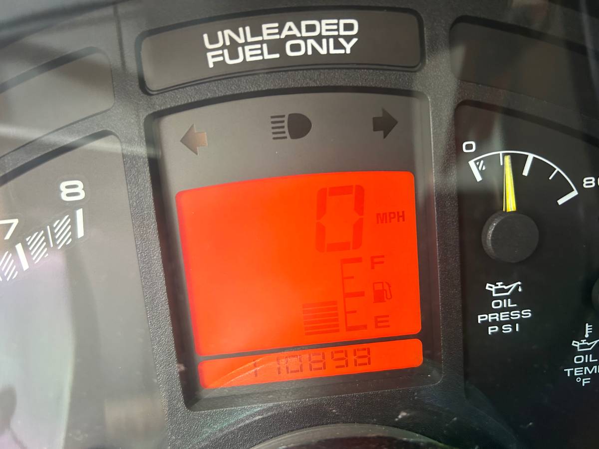 Chevy-corvette-1996-red-8
