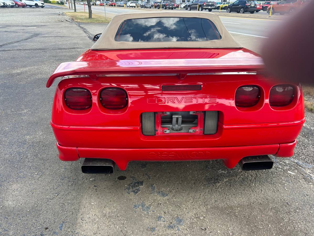 Chevy-corvette-1996-red