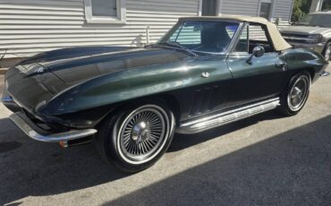 Chevy-corvette-convertible-1965-green-1