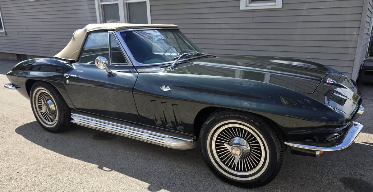Chevy-corvette-convertible-1965-green-2