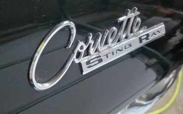 Chevy-corvette-convertible-1965-green-6