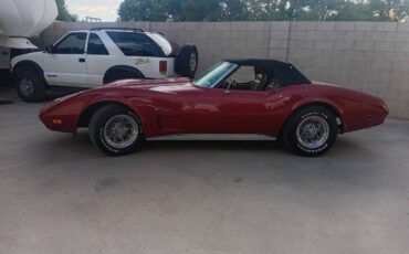Chevy-corvette-convertible-1974-red-15