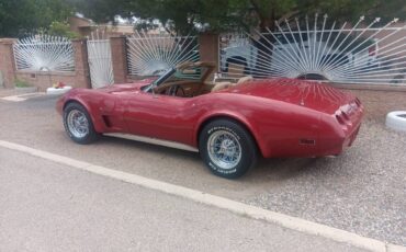 Chevy-corvette-convertible-1974-red-5