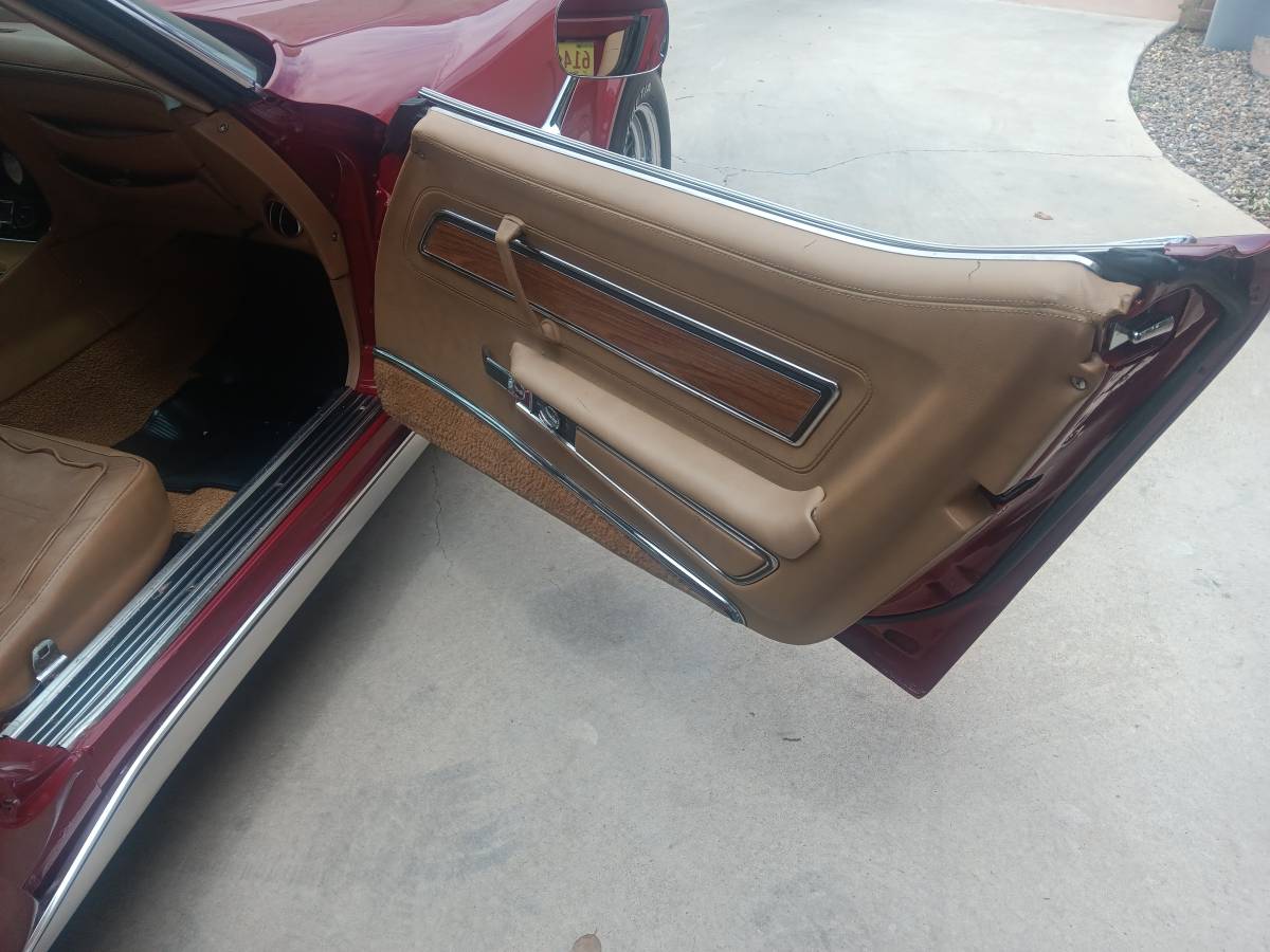 Chevy-corvette-convertible-1974-red-6