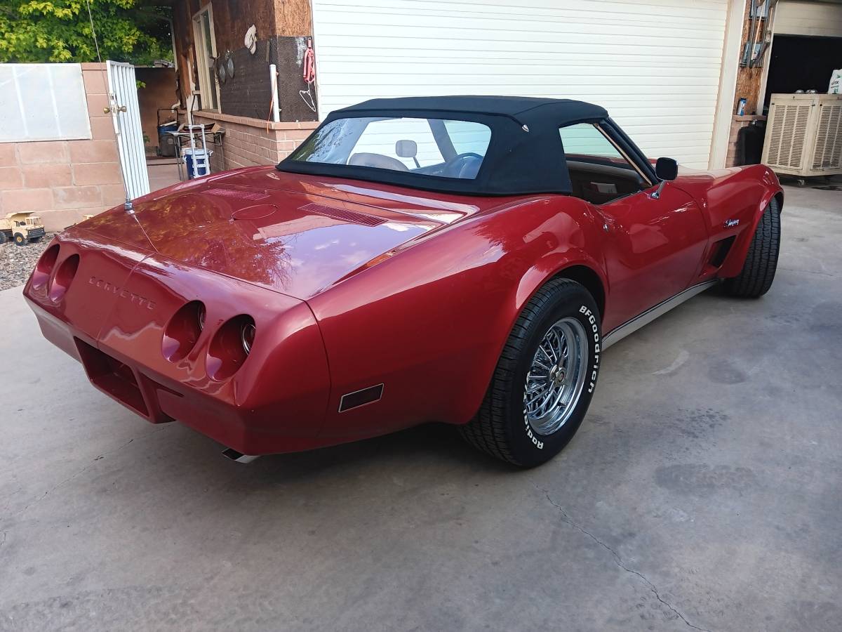 Chevy-corvette-convertible-1974-red-9