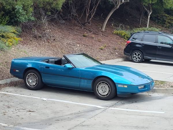 Chevy-corvette-convertible-1987-blue-4