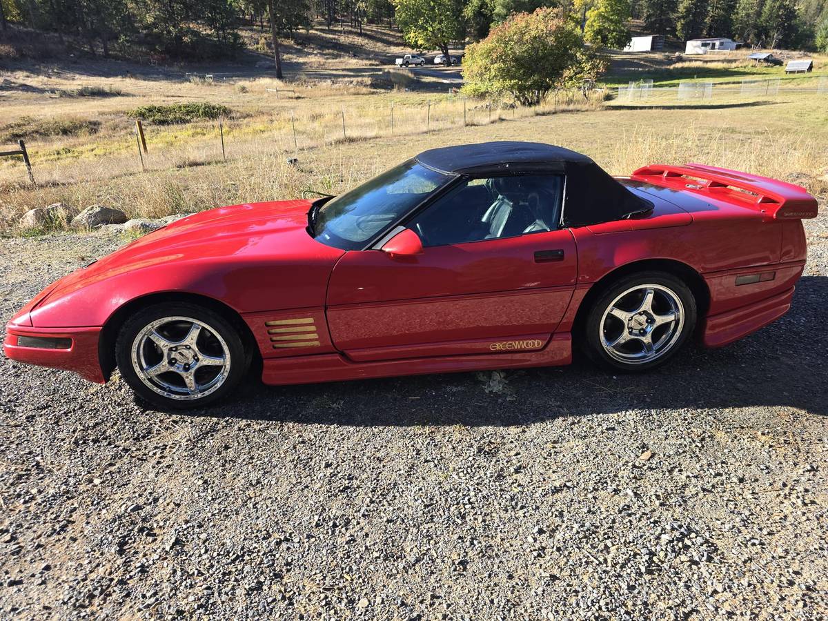 Chevy-corvette-convertible-1991-red