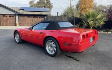 Chevy-corvette-convertible-1996-red-1