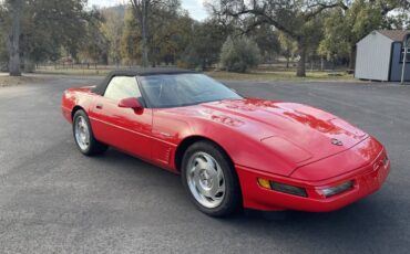 Chevy-corvette-convertible-1996-red-2