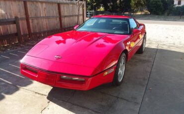 Chevy-corvette-coupe-1985-red