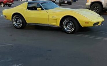 Chevy-corvette-stingray-1973-yellow-1