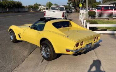 Chevy-corvette-stingray-1973-yellow-2