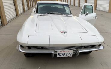 Chevy-corvette-stingray-coupe-1964-white