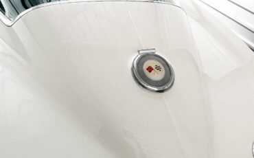 Chevy-corvette-stingray-coupe-1964-white-7