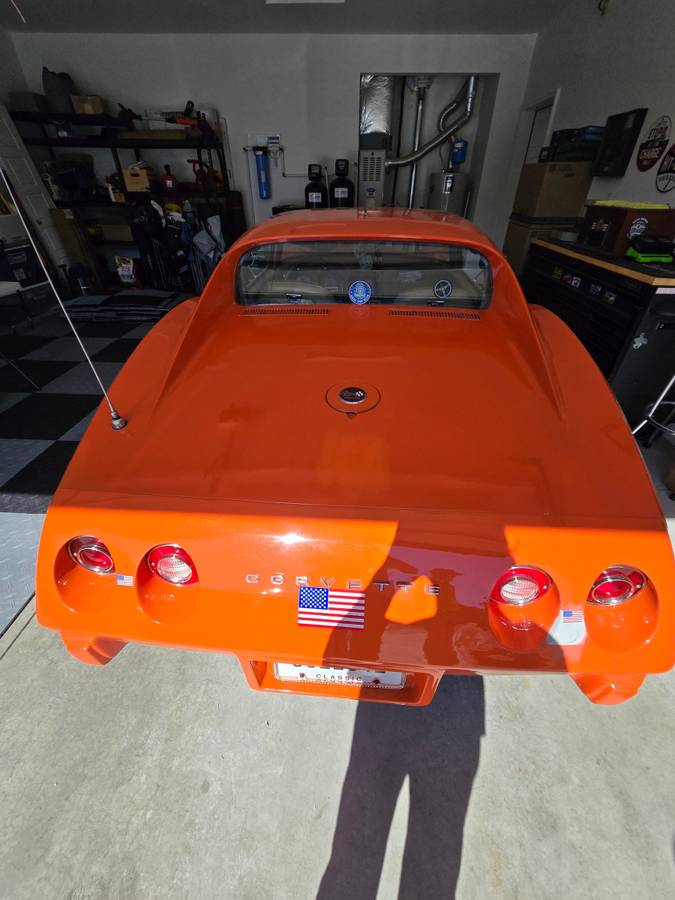 Chevy-corvette-stingray-coupe-1975-orange-9