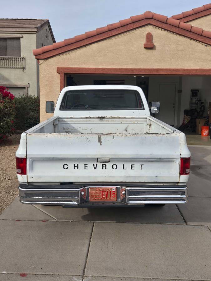 Chevy-custom-deluxe-1978-white-3