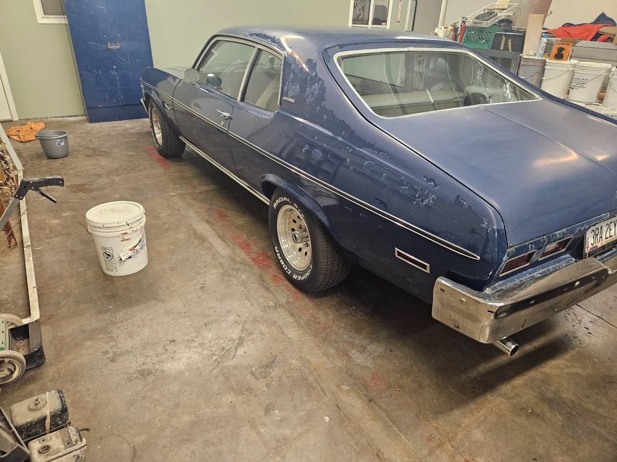 Chevy-custom-nova.-1973-blue-16