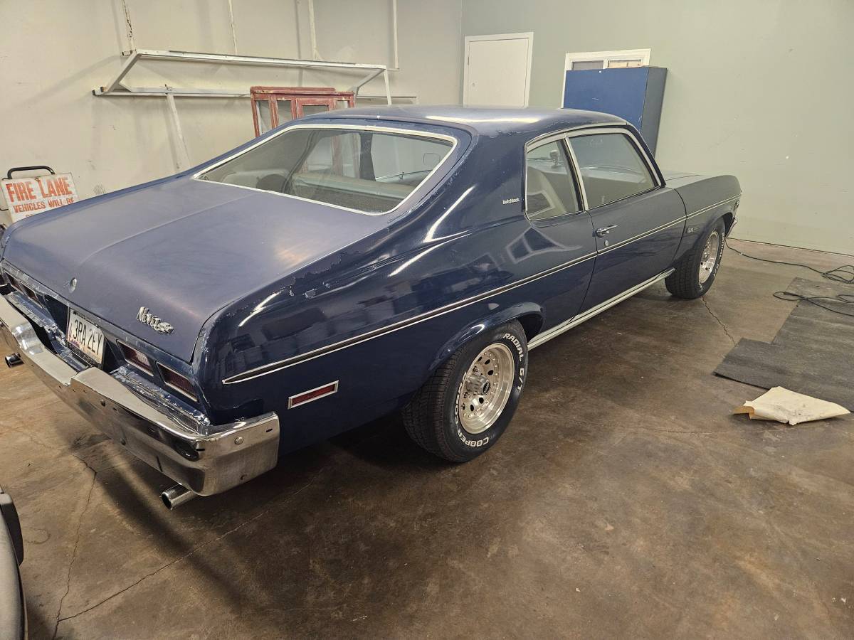 Chevy-custom-nova.-1973-blue-18