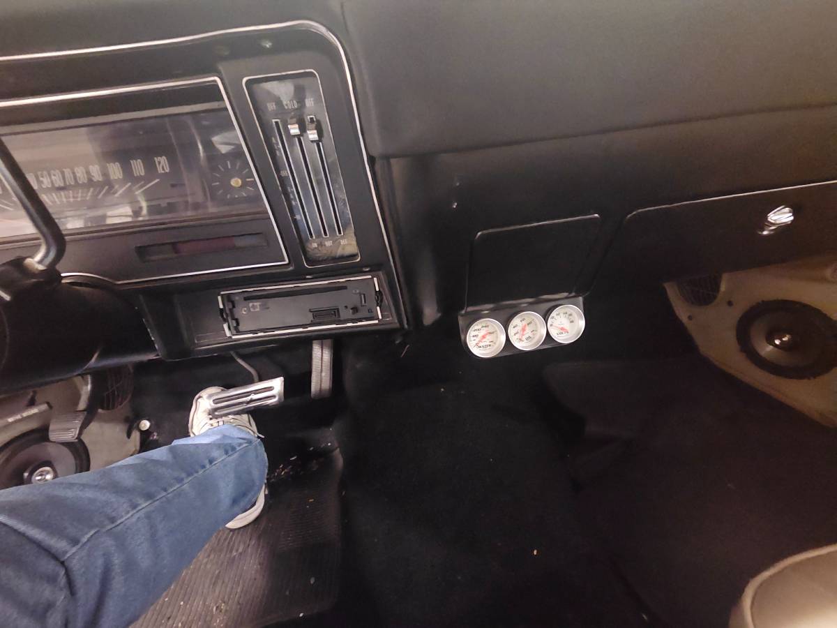 Chevy-custom-nova.-1973-blue-22