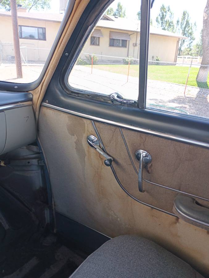 Chevy-delux-4-door-1950-6
