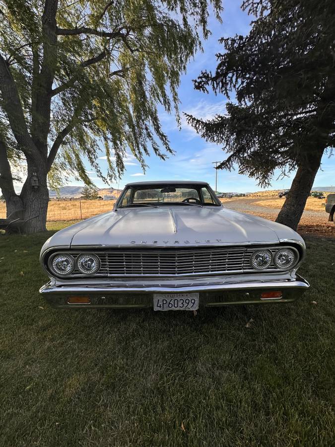 Chevy-el-camino-1964-white-4