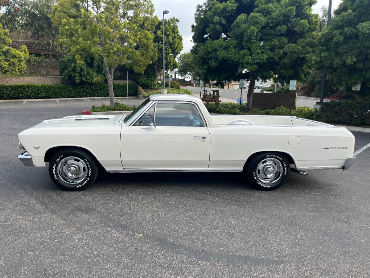 Chevy-el-camino-1966-18