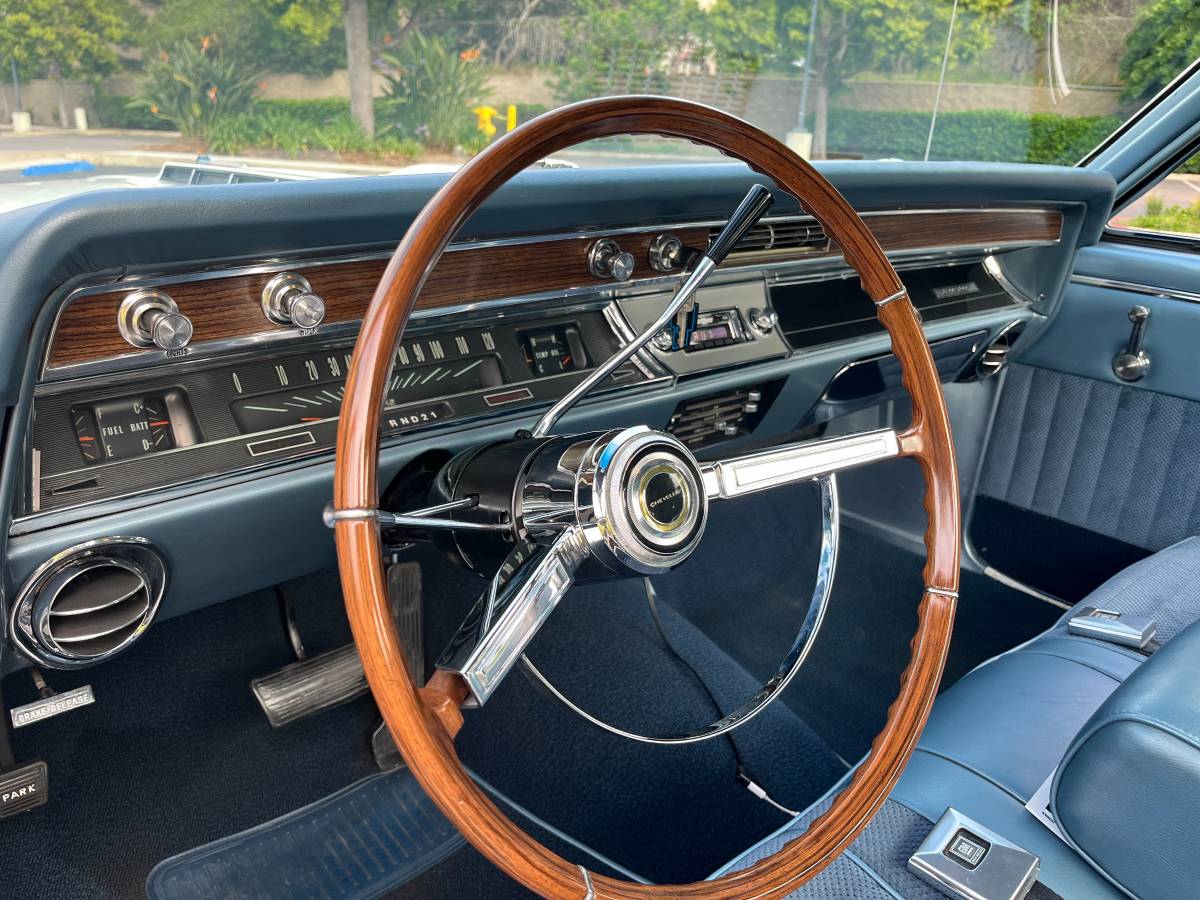Chevy-el-camino-1966-30