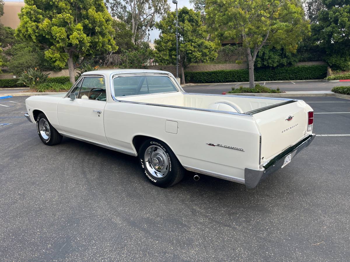Chevy-el-camino-1966-36