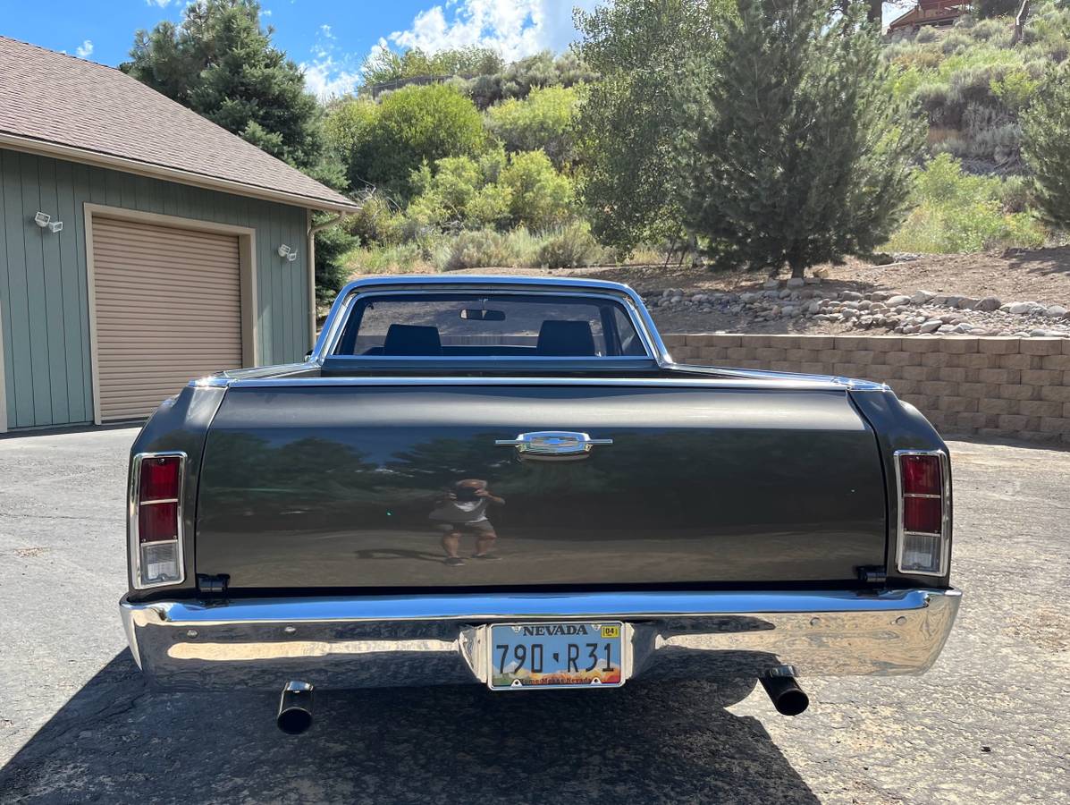 Chevy-el-camino-1966-grey-1