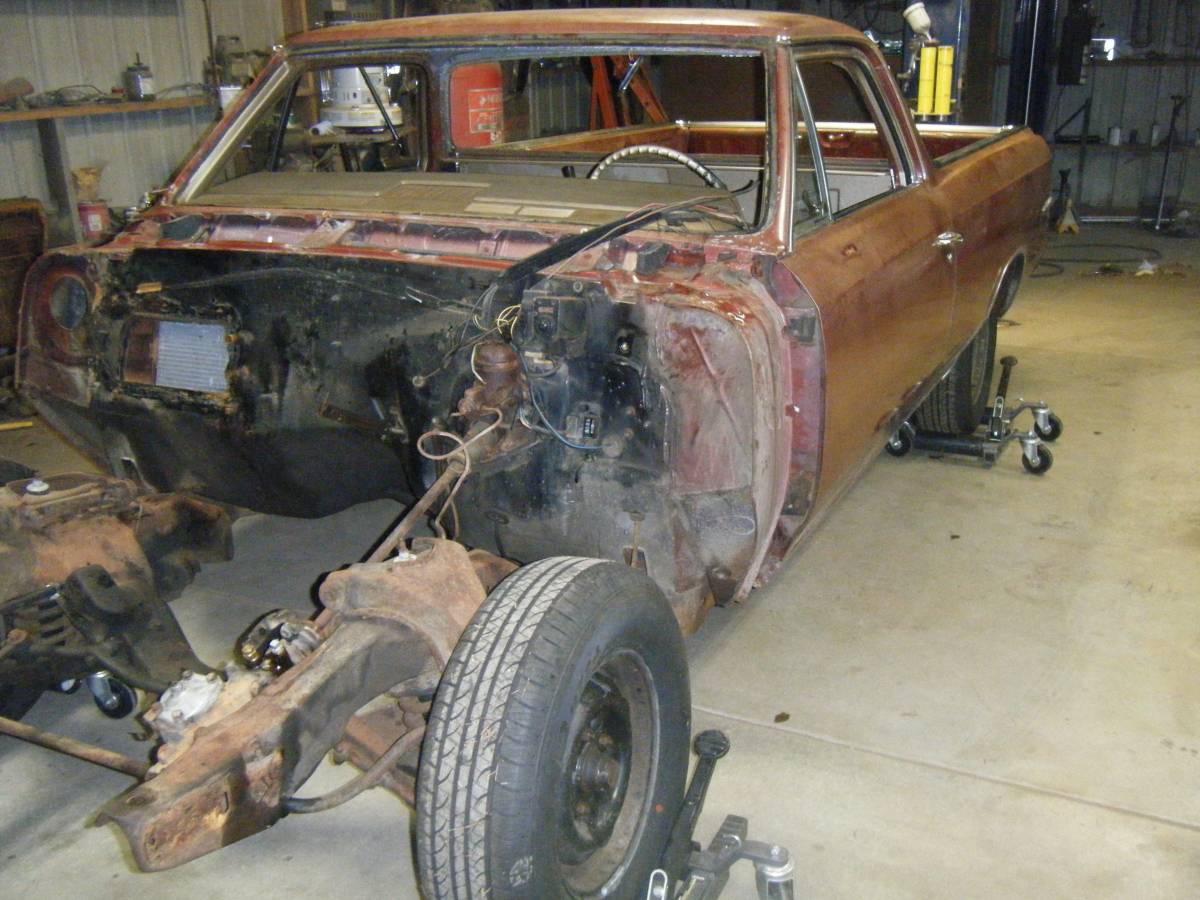 Chevy-el-camino-1966-grey-10