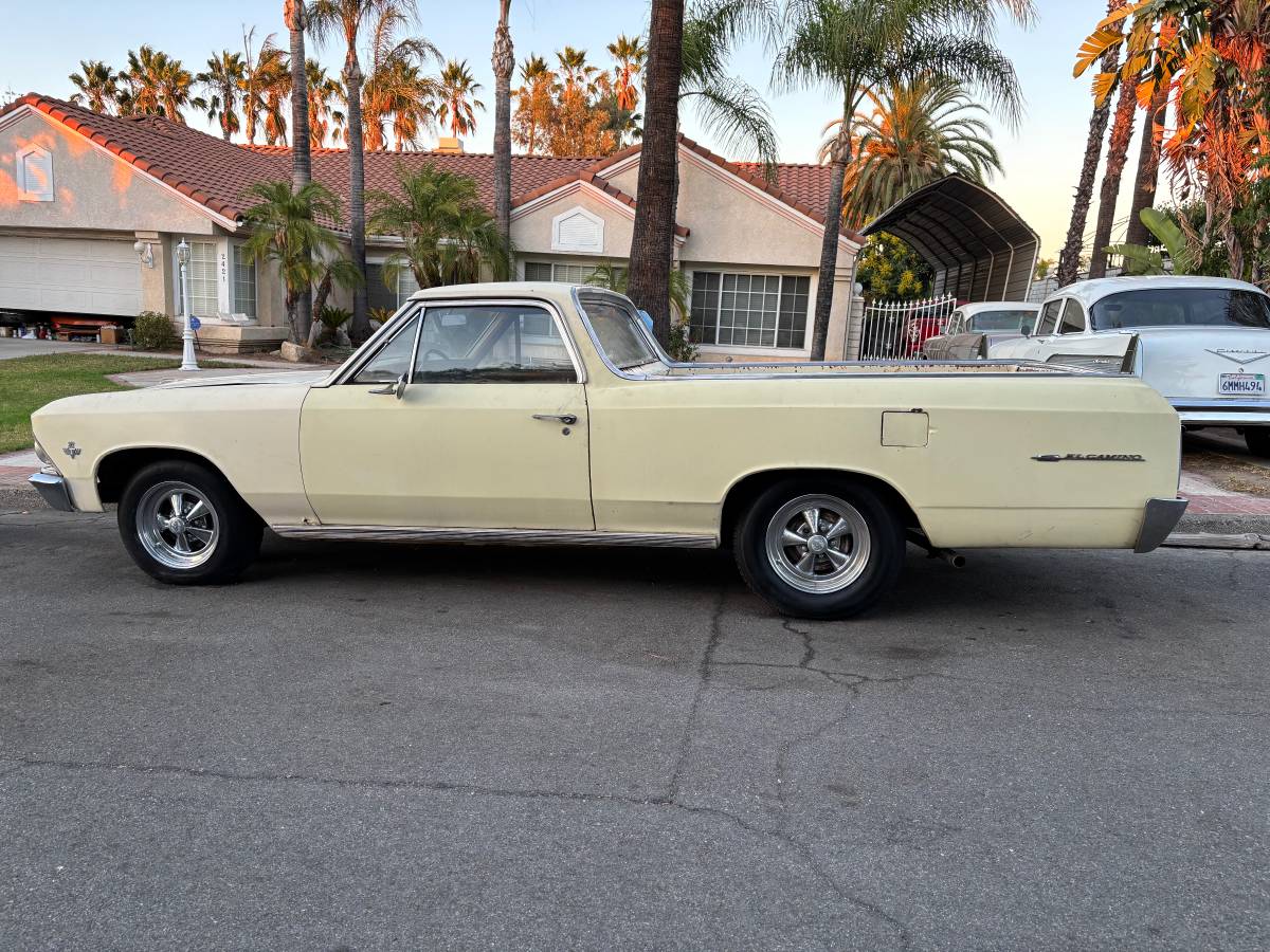 Chevy-el-camino-1966-yellow-1