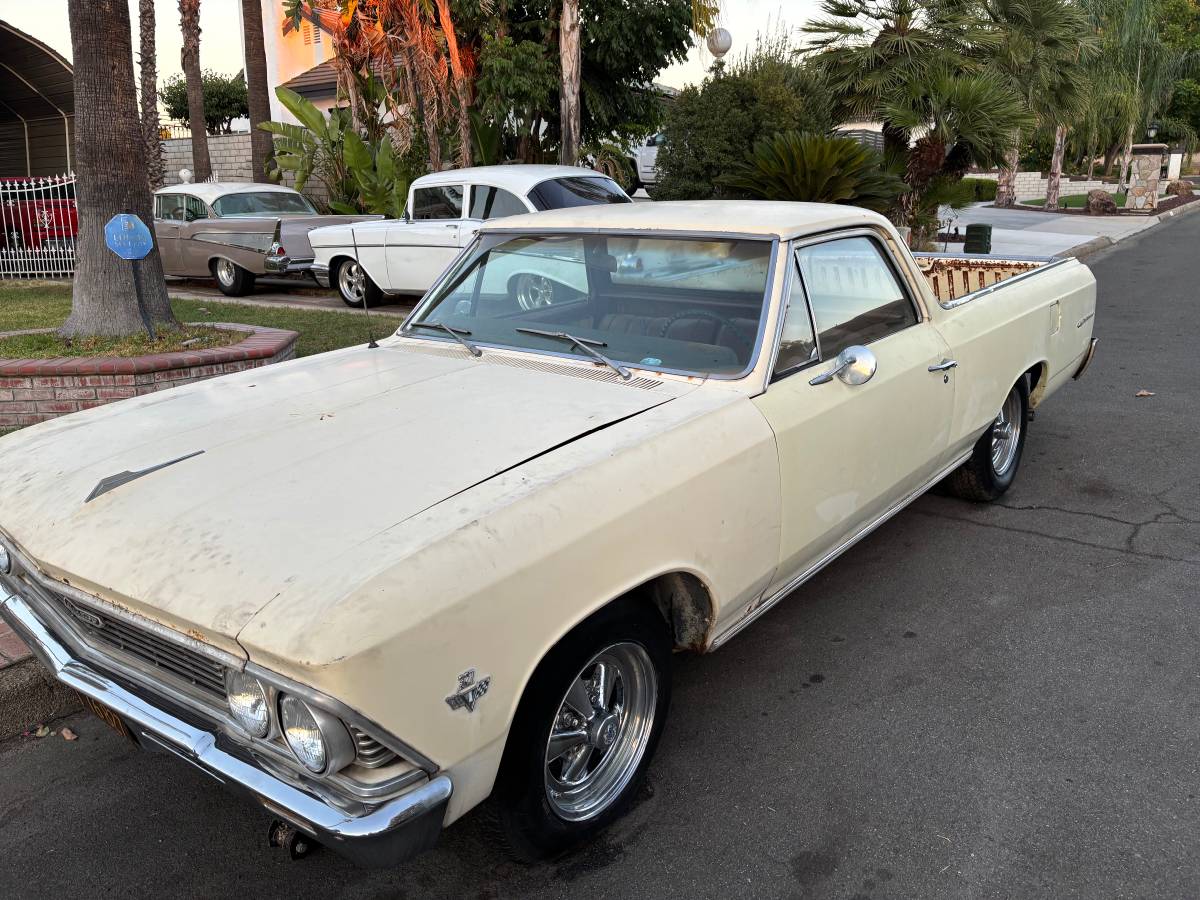 Chevy-el-camino-1966-yellow-2