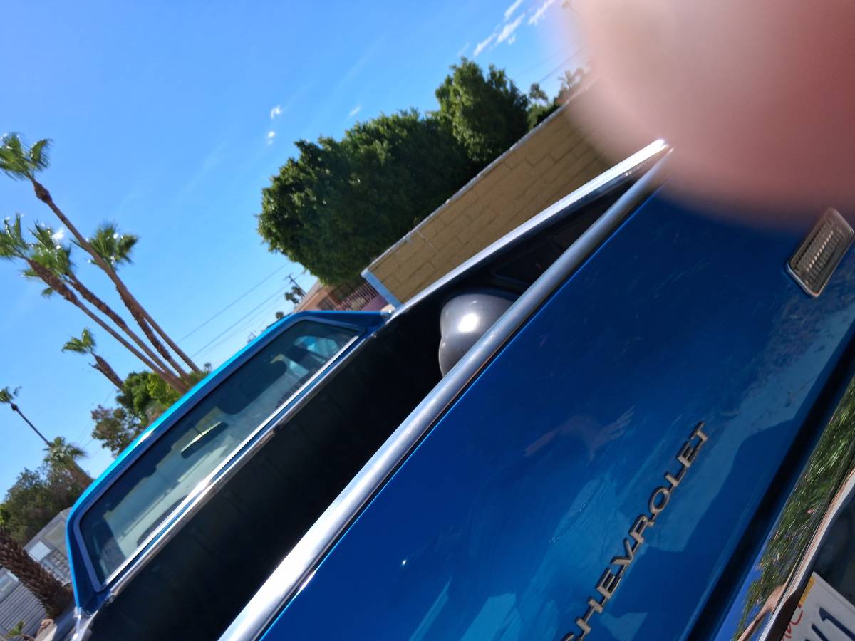 Chevy-el-camino-1972-blue-7