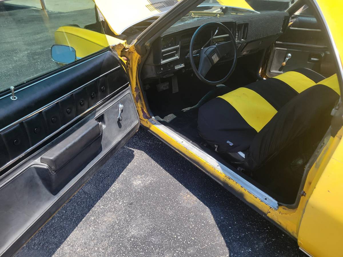 Chevy-el-camino-1973-yellow-13