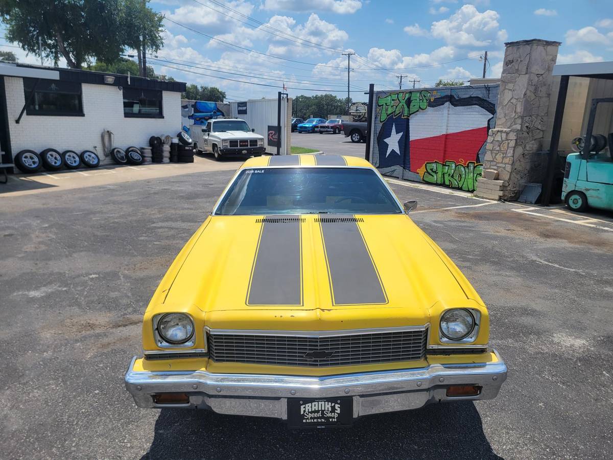 Chevy-el-camino-1973-yellow-8