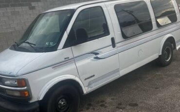 Chevy-express-1500-1996-white-10